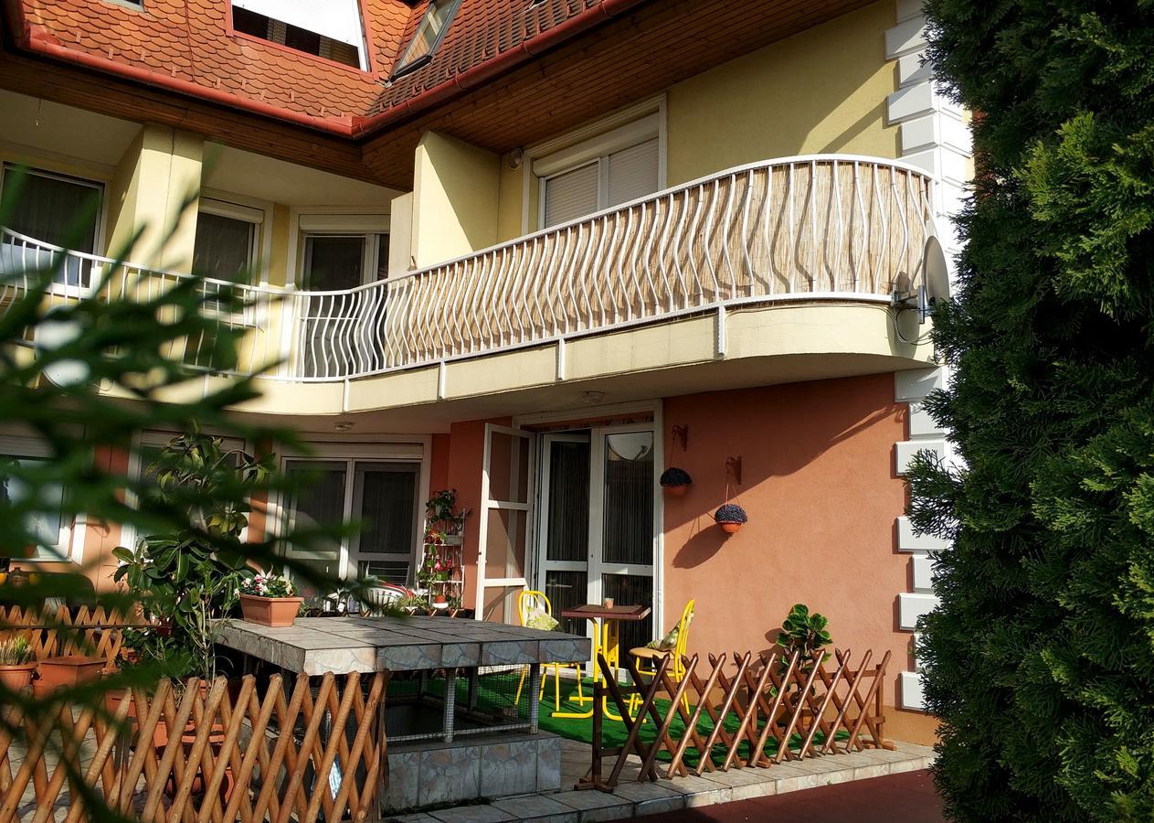 Art Eden Apartment Hajduszoboszlo Exterior photo
